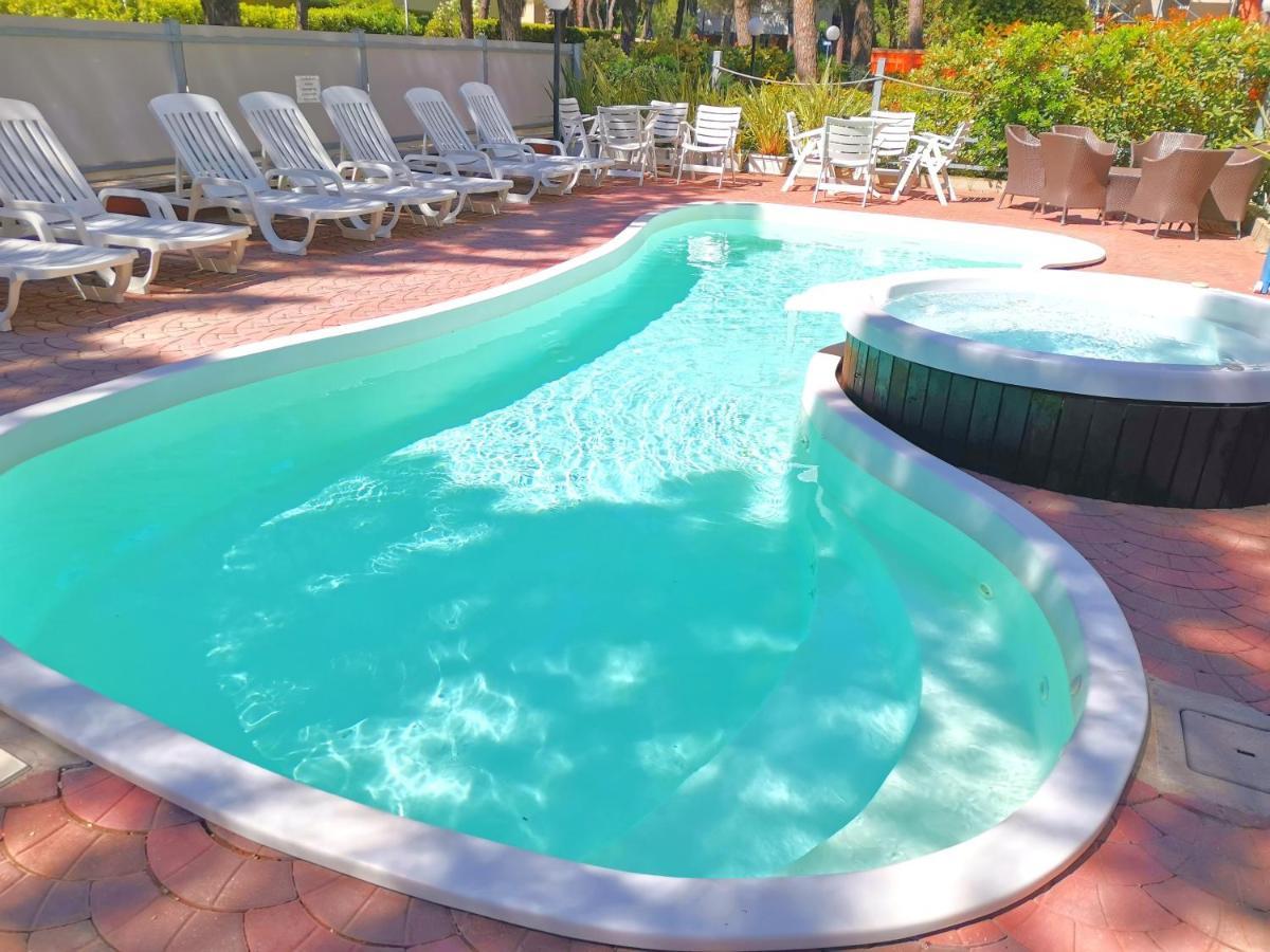 Hotel Monaco - Parcheggio Incluso Min 2 Gg มิลาโน แมริตทิมา ภายนอก รูปภาพ