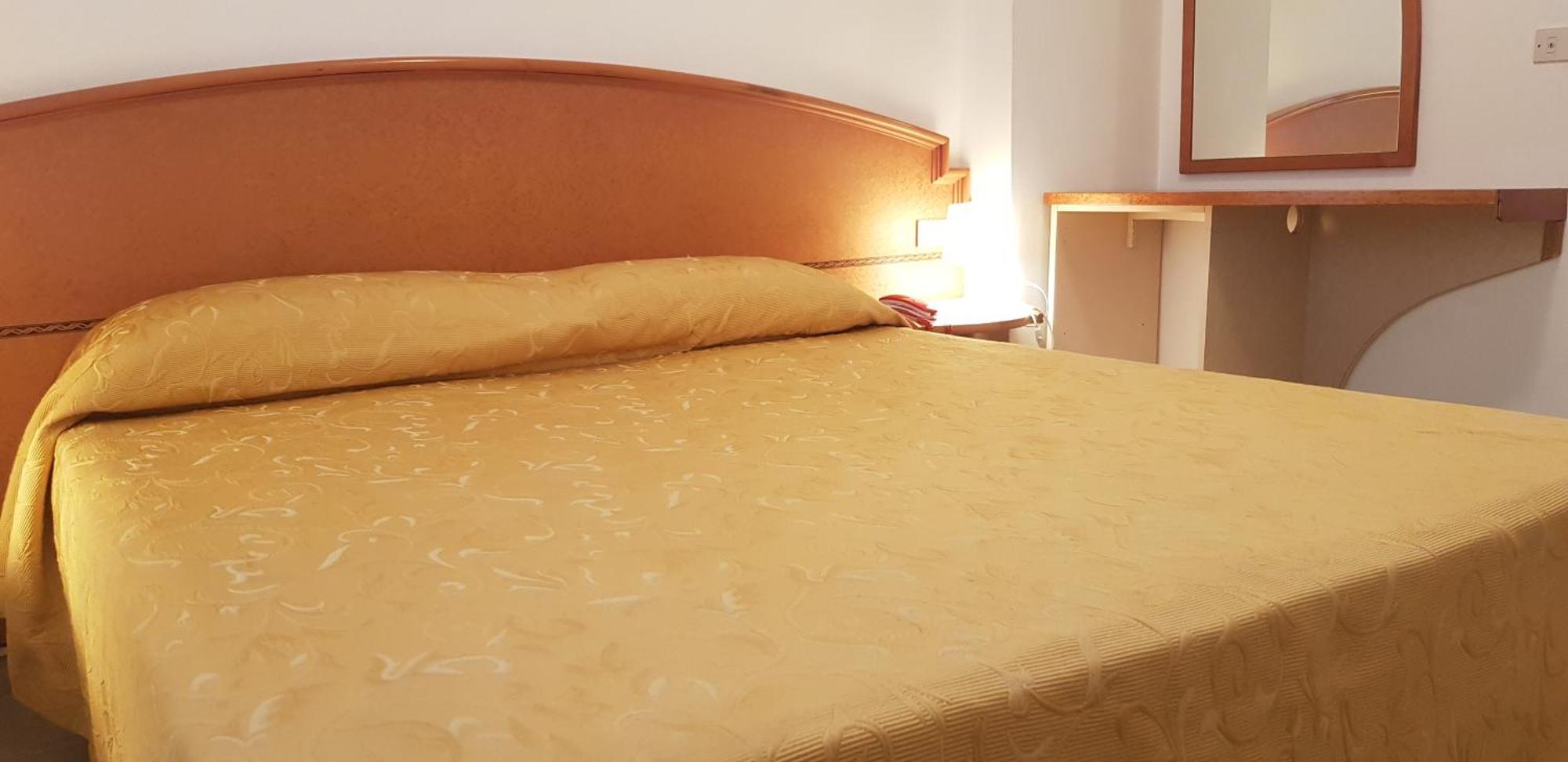 Hotel Monaco - Parcheggio Incluso Min 2 Gg มิลาโน แมริตทิมา ภายนอก รูปภาพ