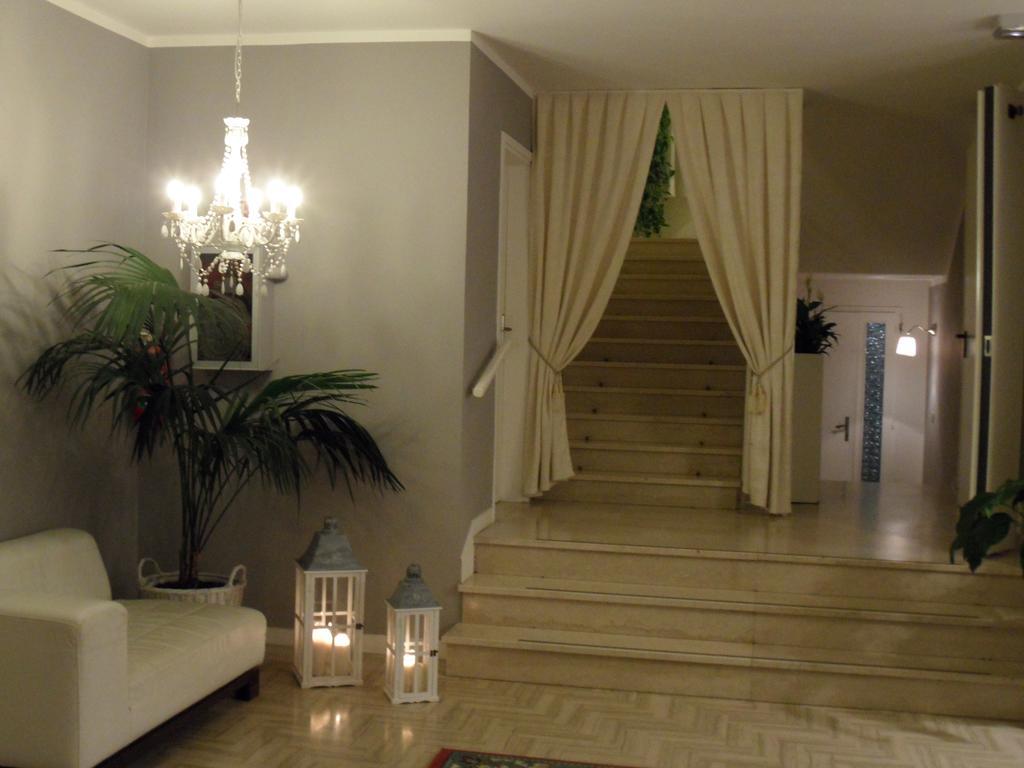Hotel Monaco - Parcheggio Incluso Min 2 Gg มิลาโน แมริตทิมา ภายนอก รูปภาพ